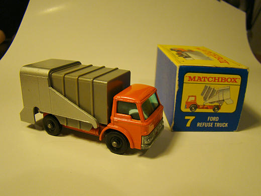 7 Ford Refuse Truck 2.JPG